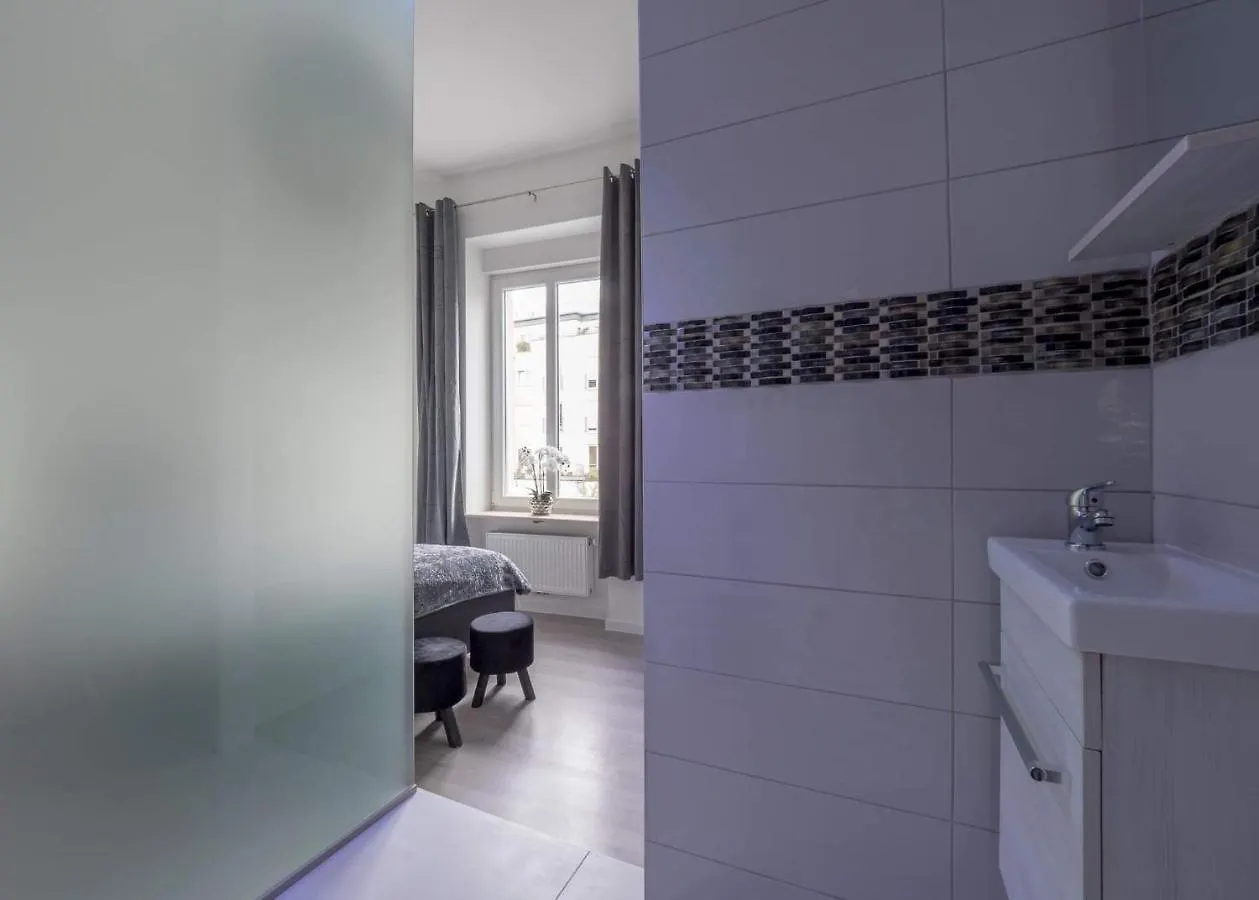 Executive Double Room With En-Suite In Guest House Rue Trevires R3 Luxembourg Luxembourg
