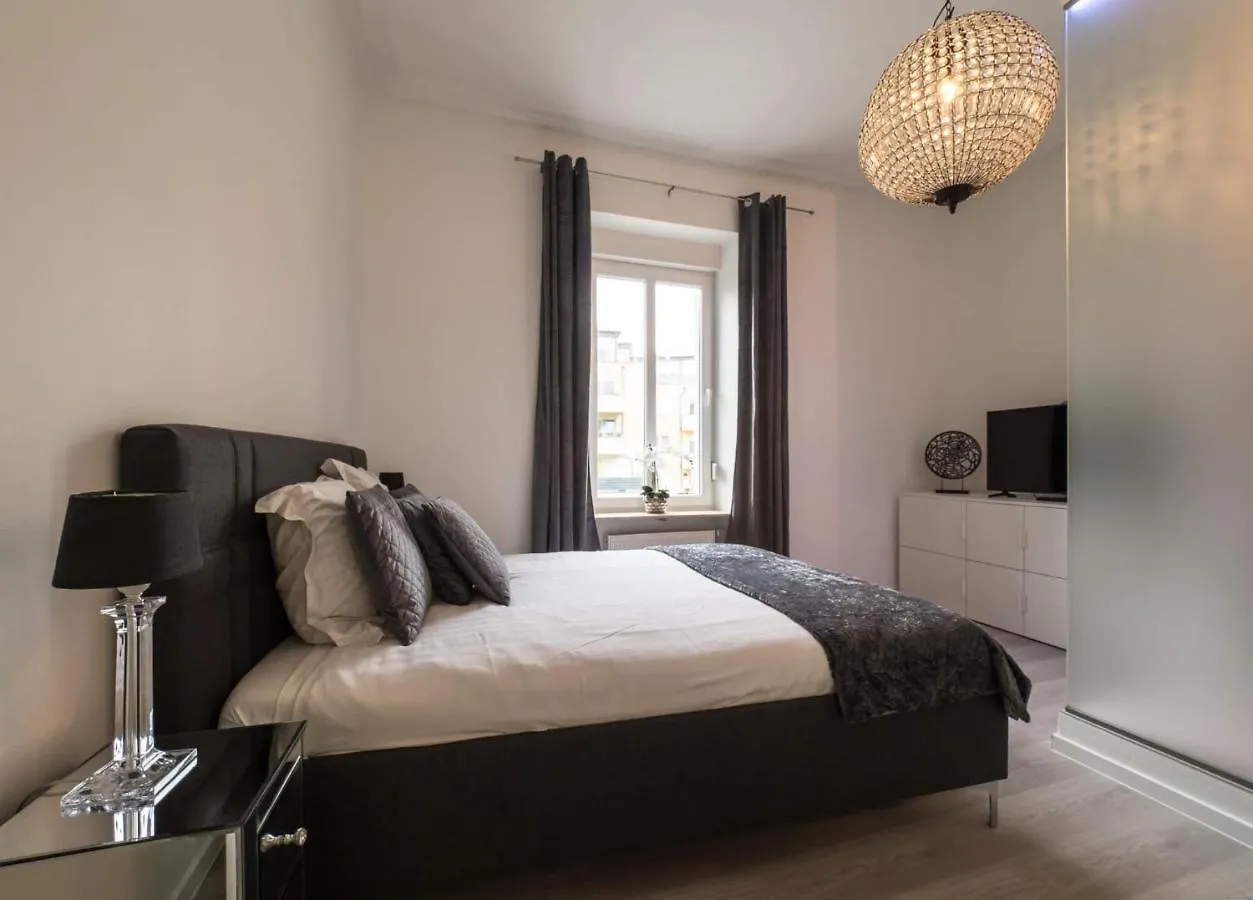 Executive Double Room With En-Suite In Guest House Rue Trevires R3 Luxembourg